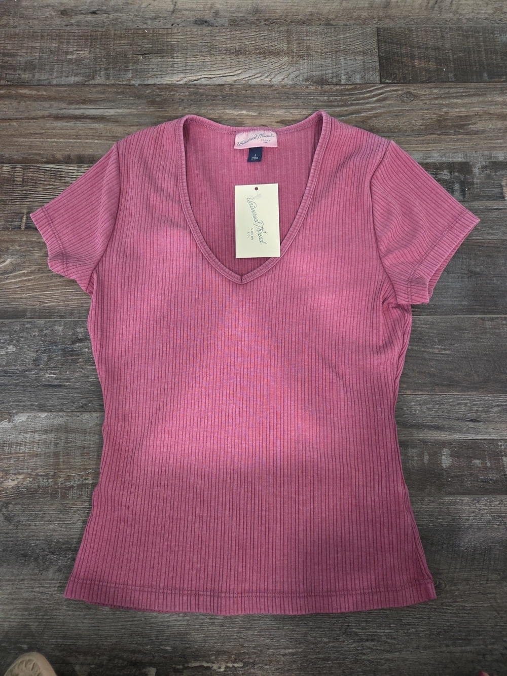 Universal Thread Ribbed V-Neck Short Sleeve Top - Rose Pink